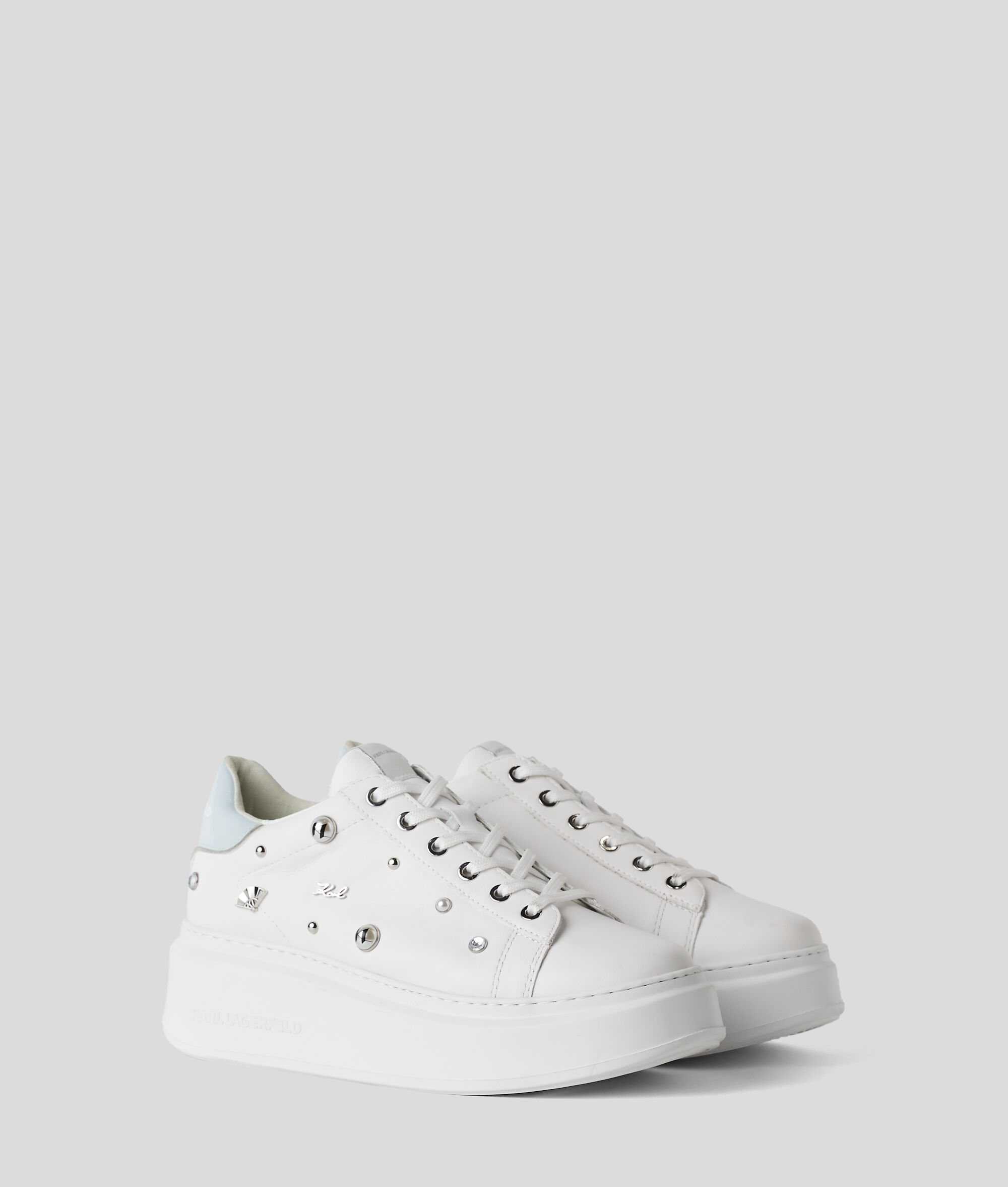 (image for) Cute Exclusive KARL Charm Leather Trainers